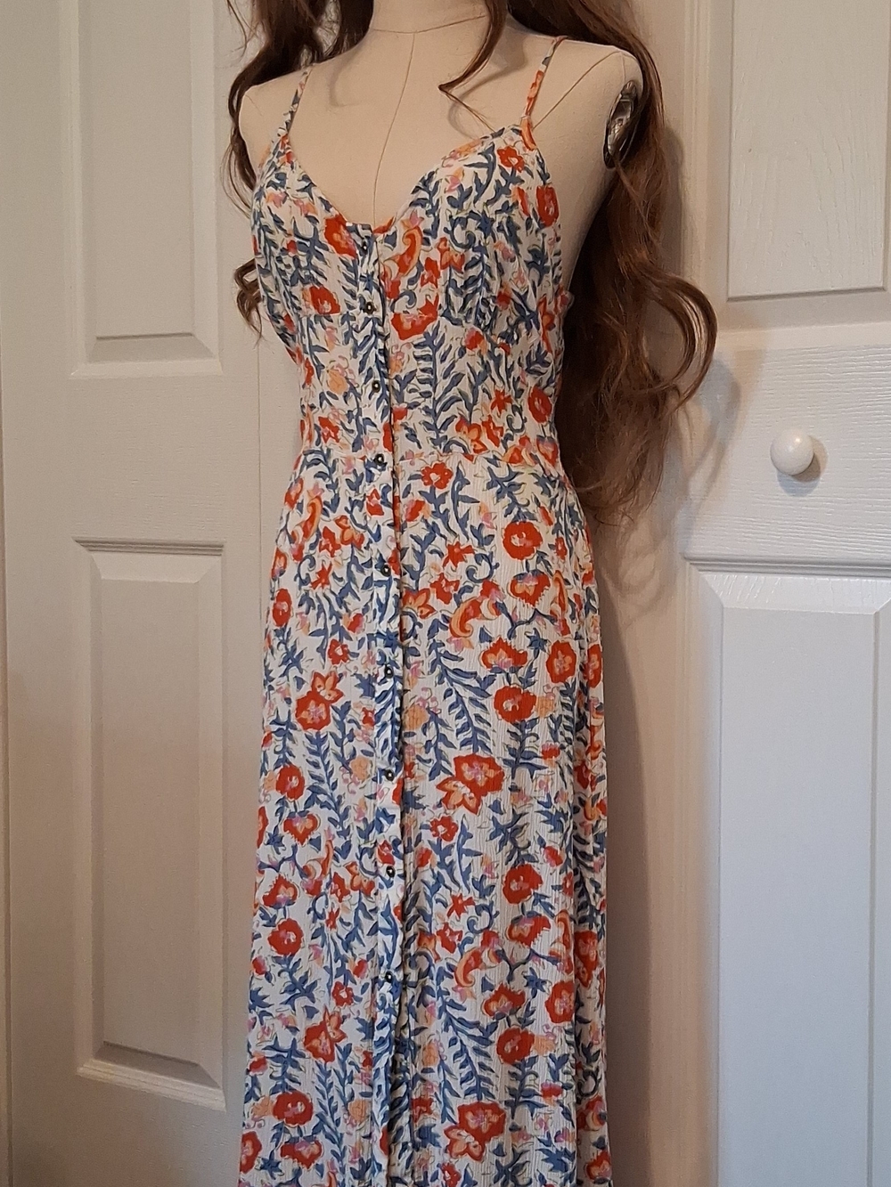 Billabong White Maxi Dress with White, Orange & Blue Floral Print Size M
